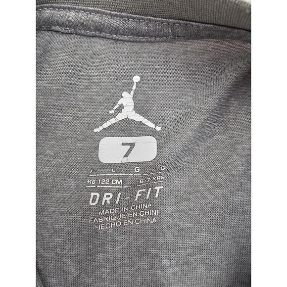 2 Air Jordan Boy's Size 5/6/7 Gray Long Sleeve and Short Sleeve Shirts - Picture 7 of 8